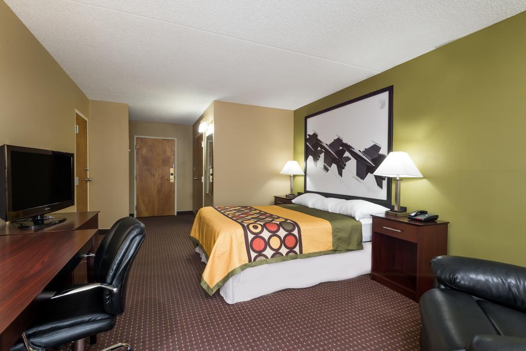 Hotel Super 8 By Wyndham Dayton S Area Oh