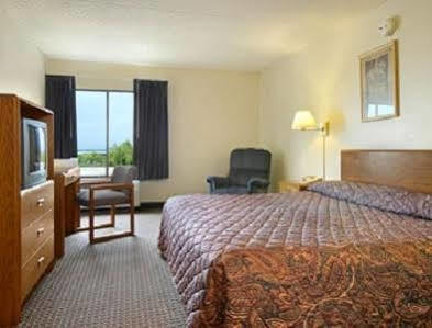 Super 8 By Wyndham Dayton S Area Oh 2*